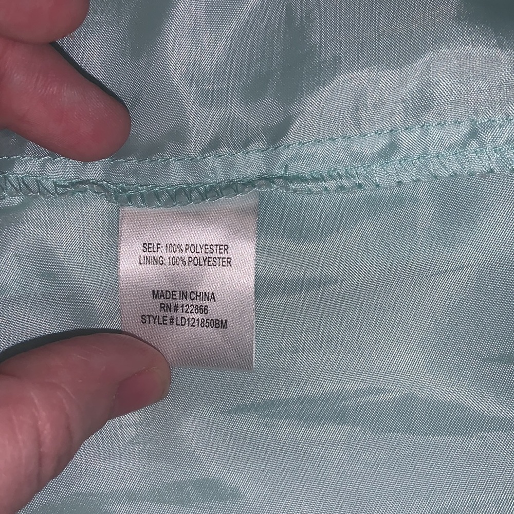 Beautiful Girls Dress! - Picture 6 of 7